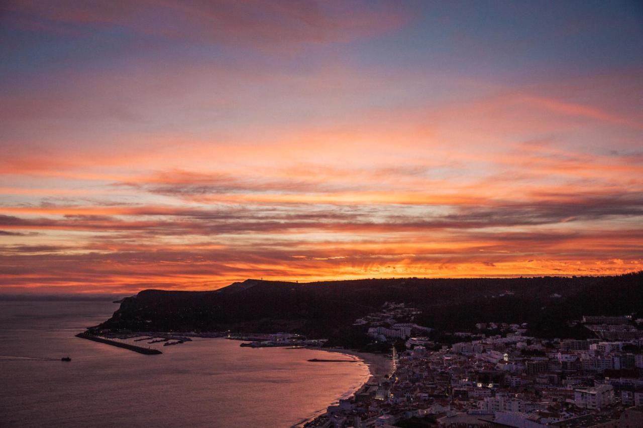 Apartment With A Stunning View Over Sesimbra Exterior photo